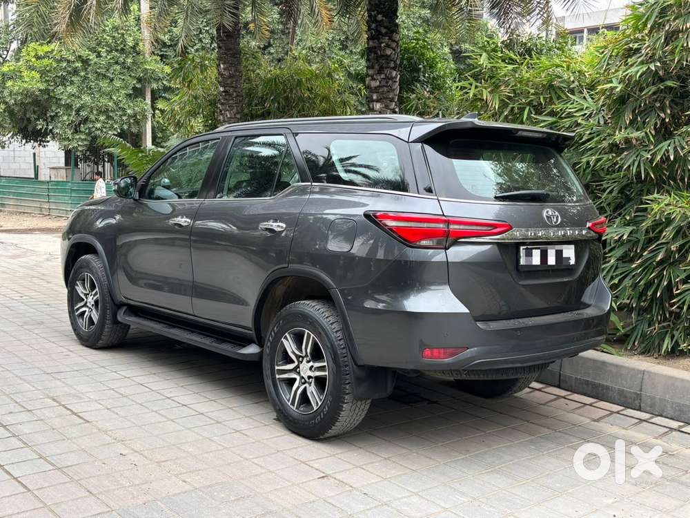 Toyota Fortuner 4x2 At 2.7 Petrol, 2022, Petrol