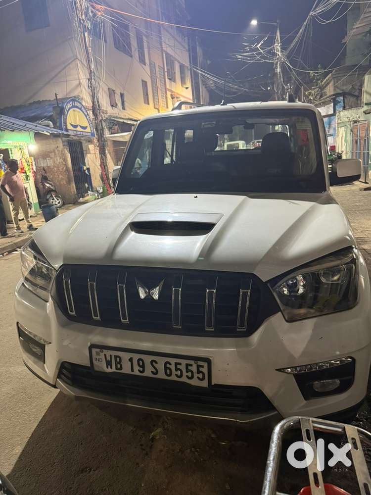 Mahindra Scorpio Classic 2025 Diesel Manual