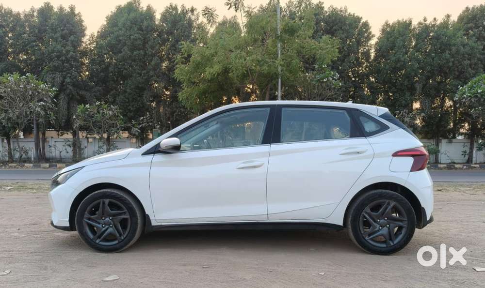 Hyundai I20 Sportz 1.2 Vtvt, 2022, Petrol