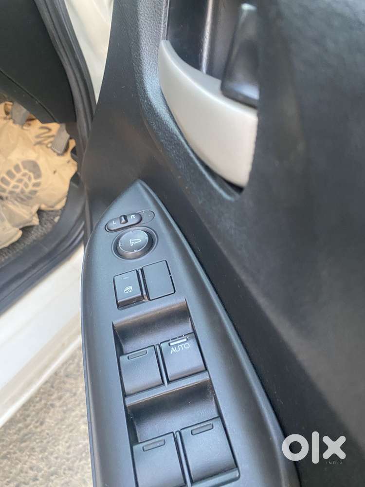 Volkswagen Vento 1.6 Highline Plus 16 Alloy, 2016, Petrol