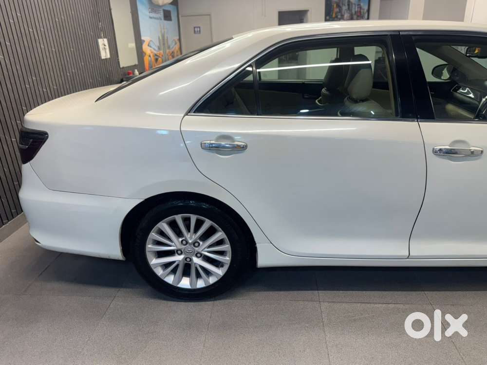 Toyota Camry Hybrid 2017
