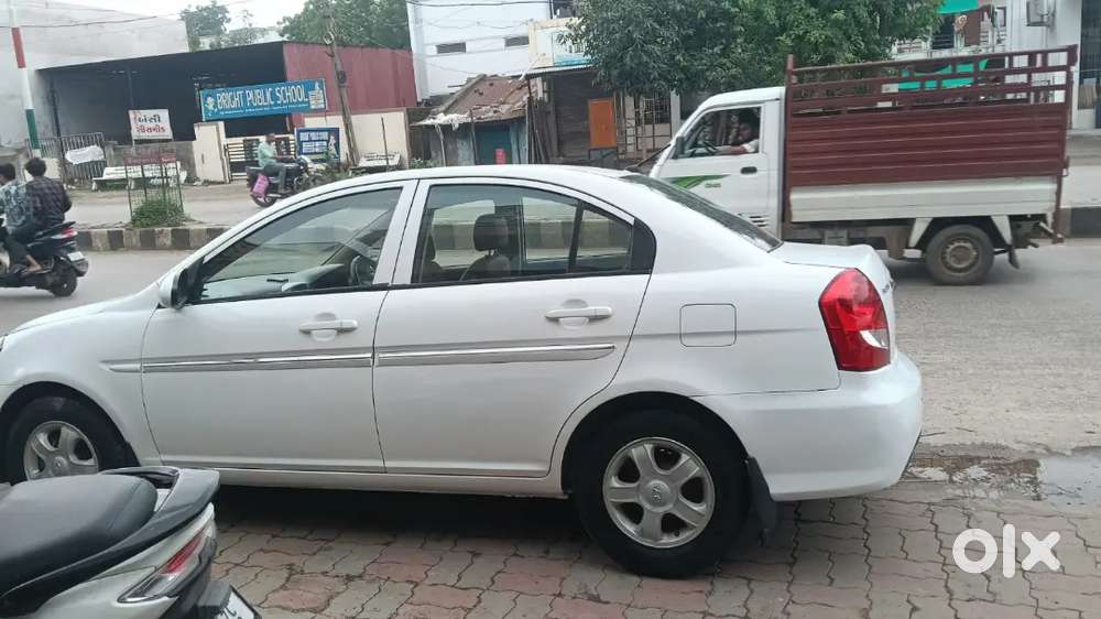 Hyundai Verna 2010 Model