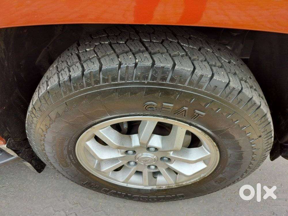 Mahindra Tuv 300 T8, 2016, Diesel