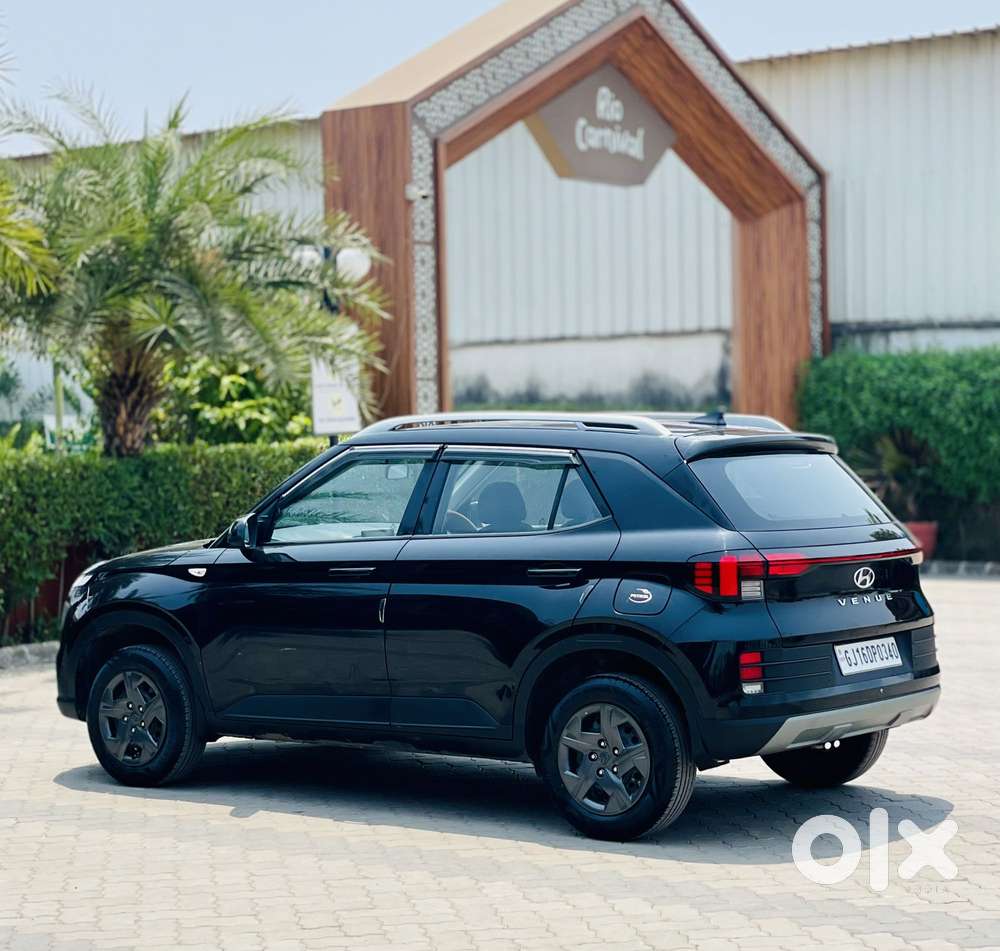 Hyundai Venue S 1.2 Petrol, 2023, Petrol