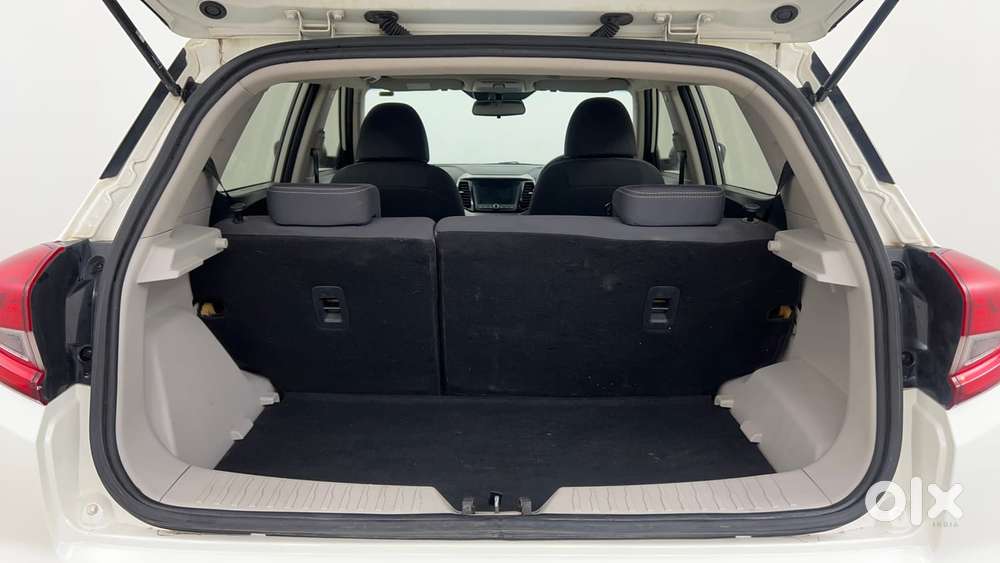 Mahindra Xuv300 W8 Diesel, 2023, Diesel