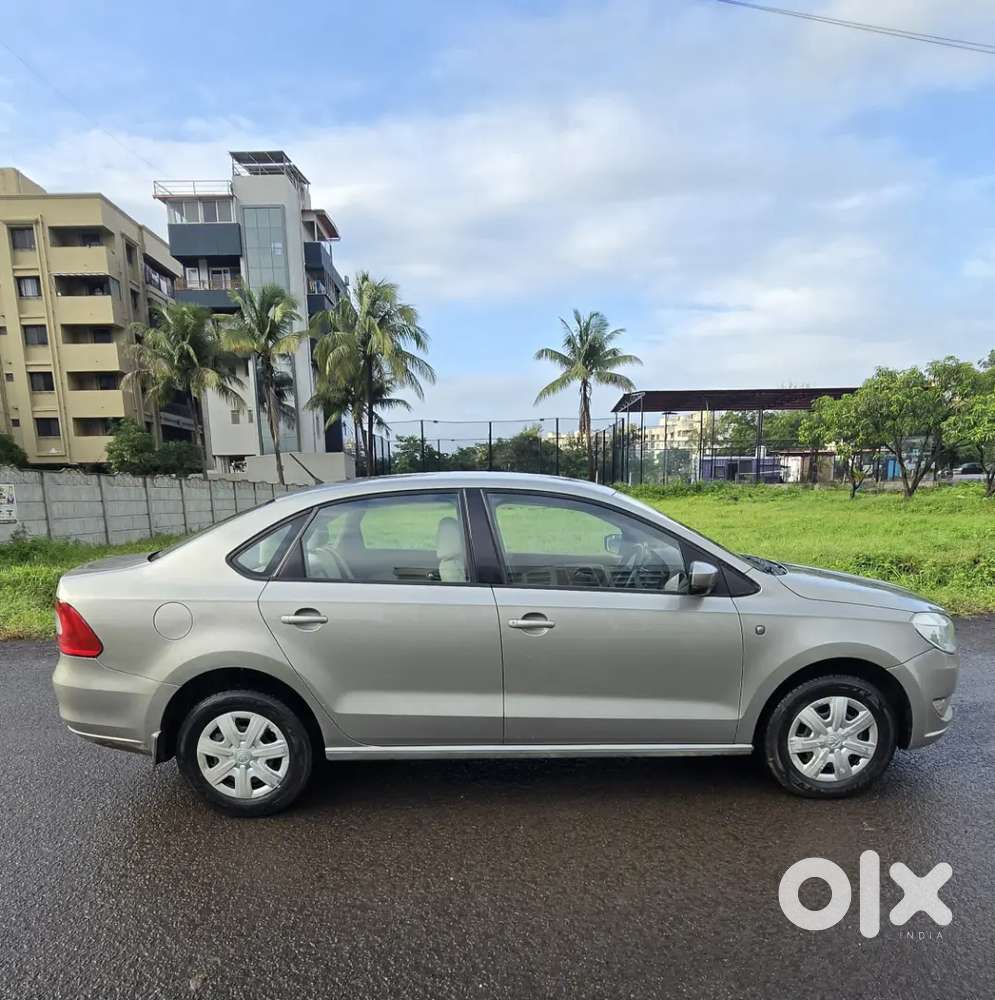 Skoda Rapid 1.6 Mpi Ambition Plus