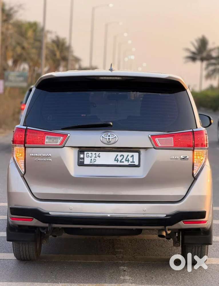 Toyota Innova Crysta 2.8 Zx At 7 Seater, 2019, Diesel