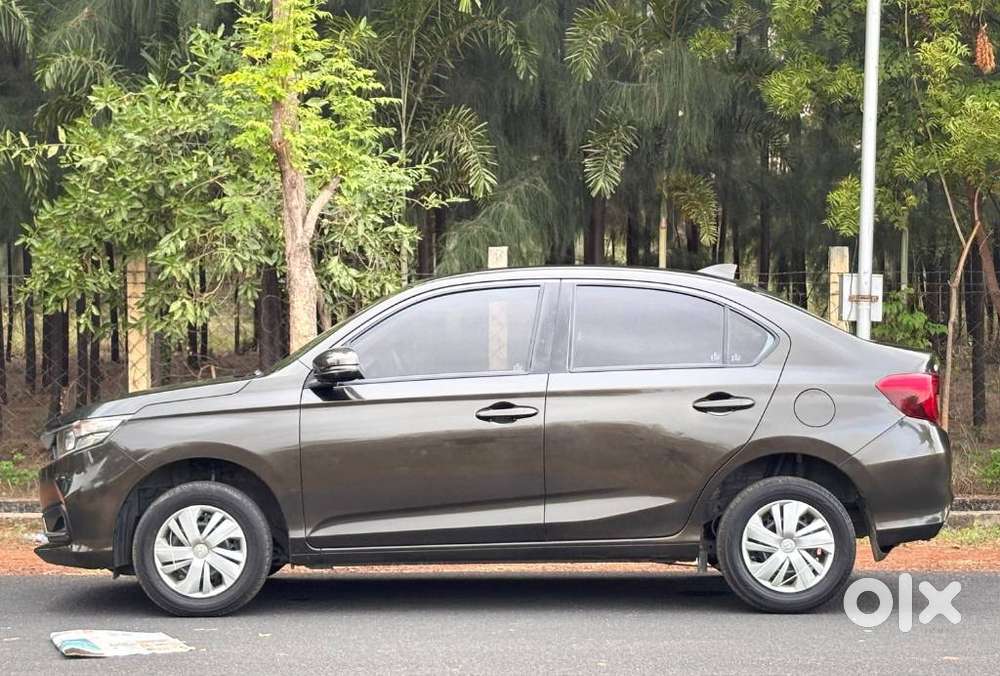 Honda Amaze, 2022, Petrol