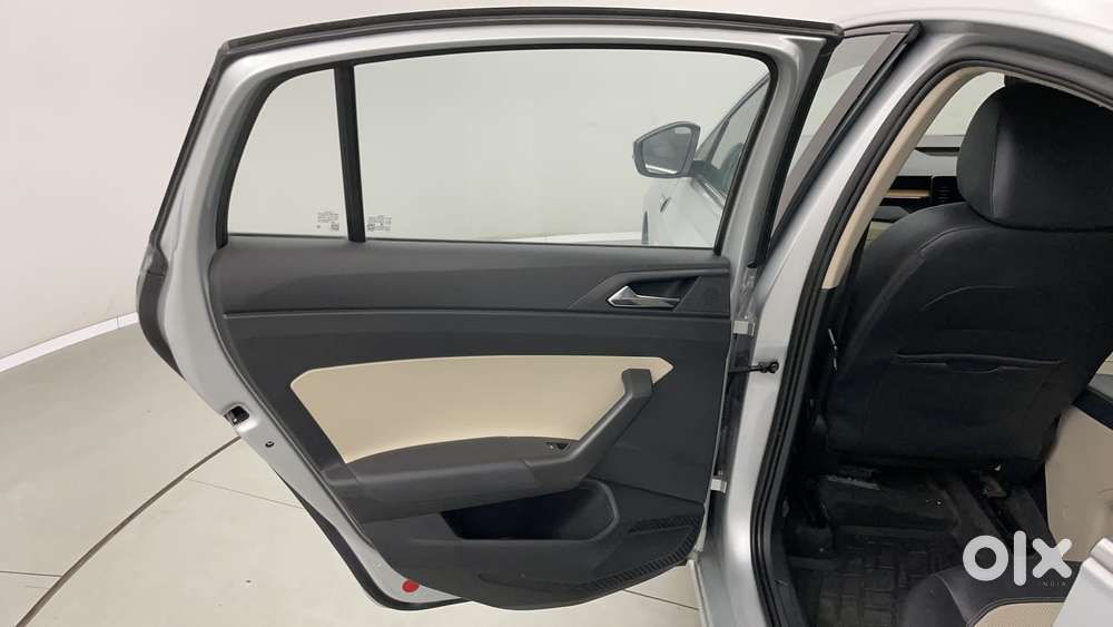 Skoda Slavia Style 1.0l Tsi At, 2022, Petrol