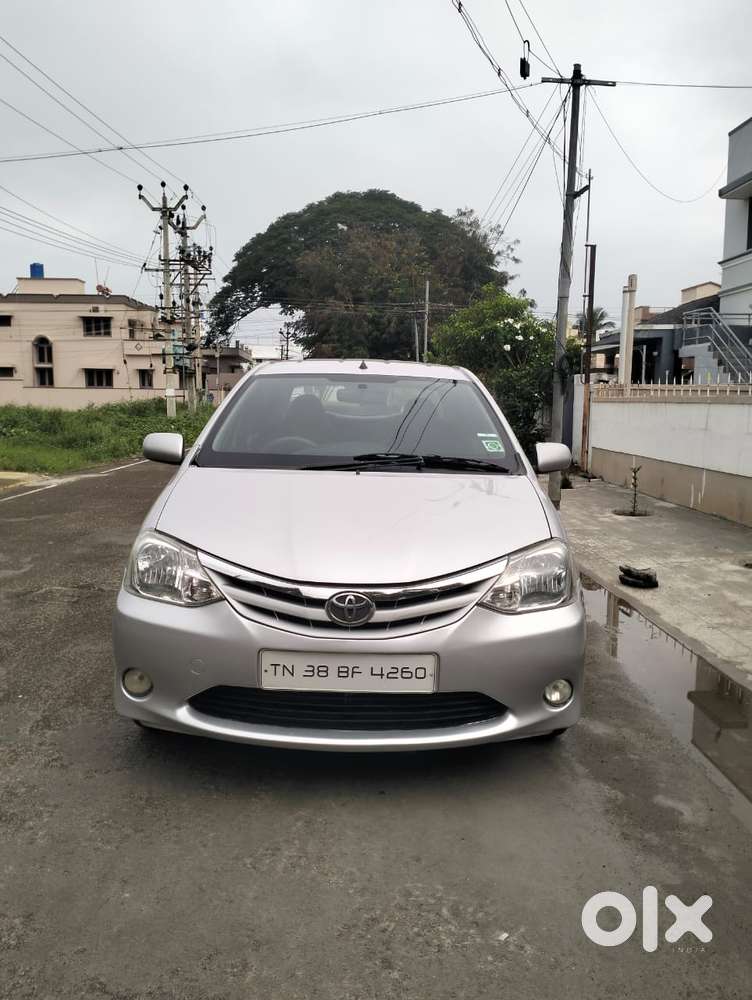 Toyota Etios V, 2011, Petrol