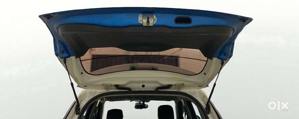 Maruti Suzuki Vitara Brezza Zdi Plus Dual Tone, 2017, Diesel