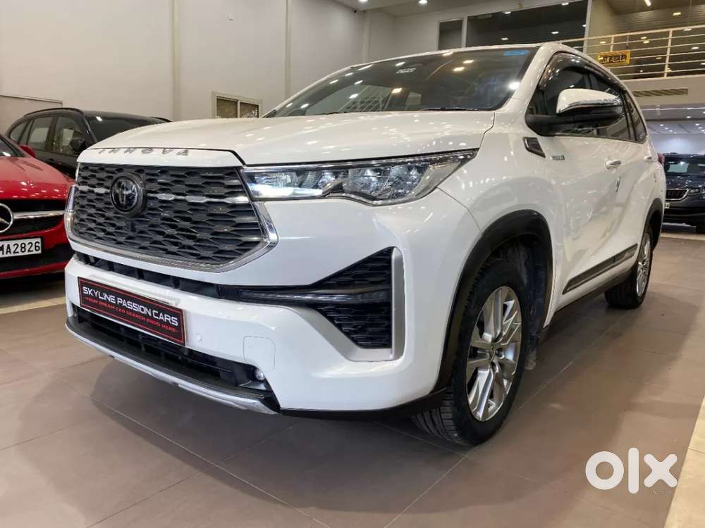 Toyota Innova Hycross 2.0 Zx Hybrid 7 Str, 2023, Petrol