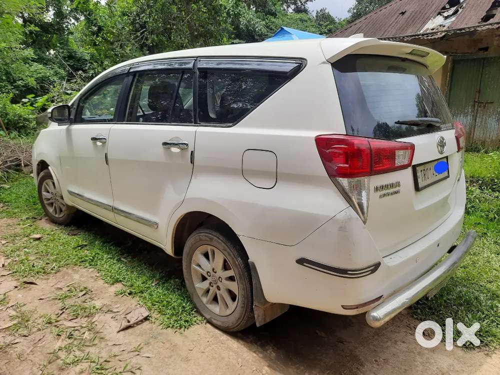 Perfect-condition 2017 Toyota Innova.