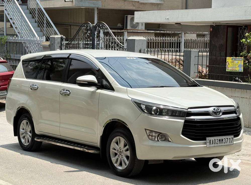 Toyota Innova Crysta 2.4 V, 2017, Diesel