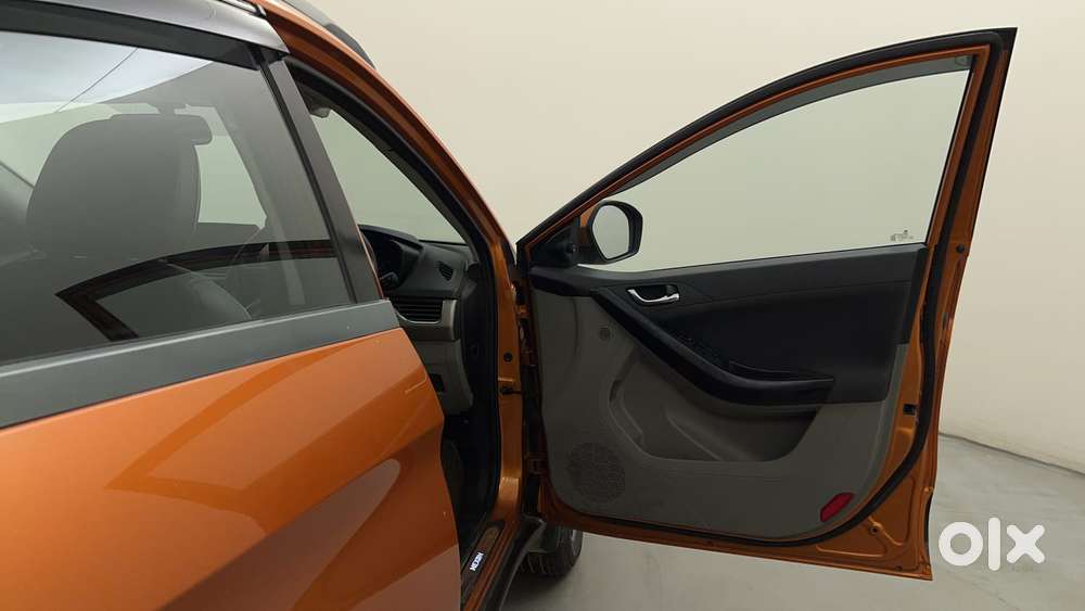 Tata Nexon 1.2 Revotron Xza Plus, 2019, Petrol