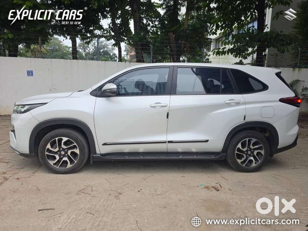 Maruti Suzuki Invicto Zeta Plus 8str, 2023, Petrol