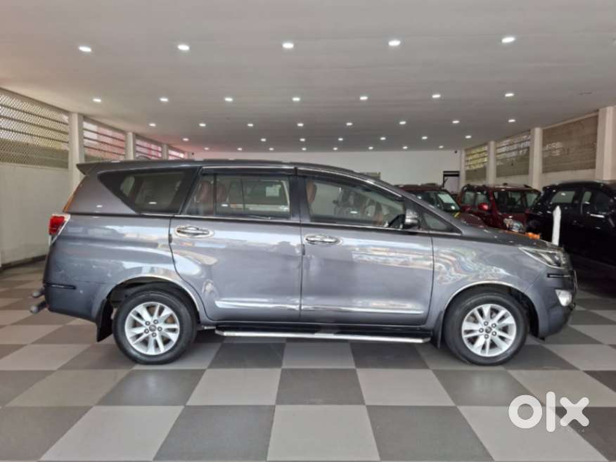 Toyota Innova Crysta