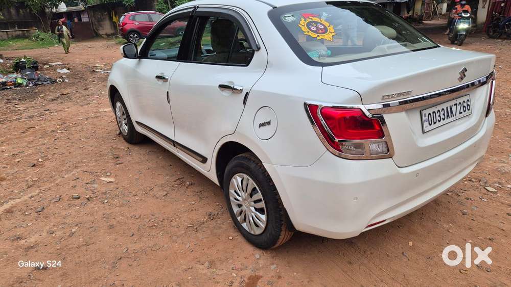 Maruti Suzuki Swift Dzire Vxi Optional, 2023, Petrol