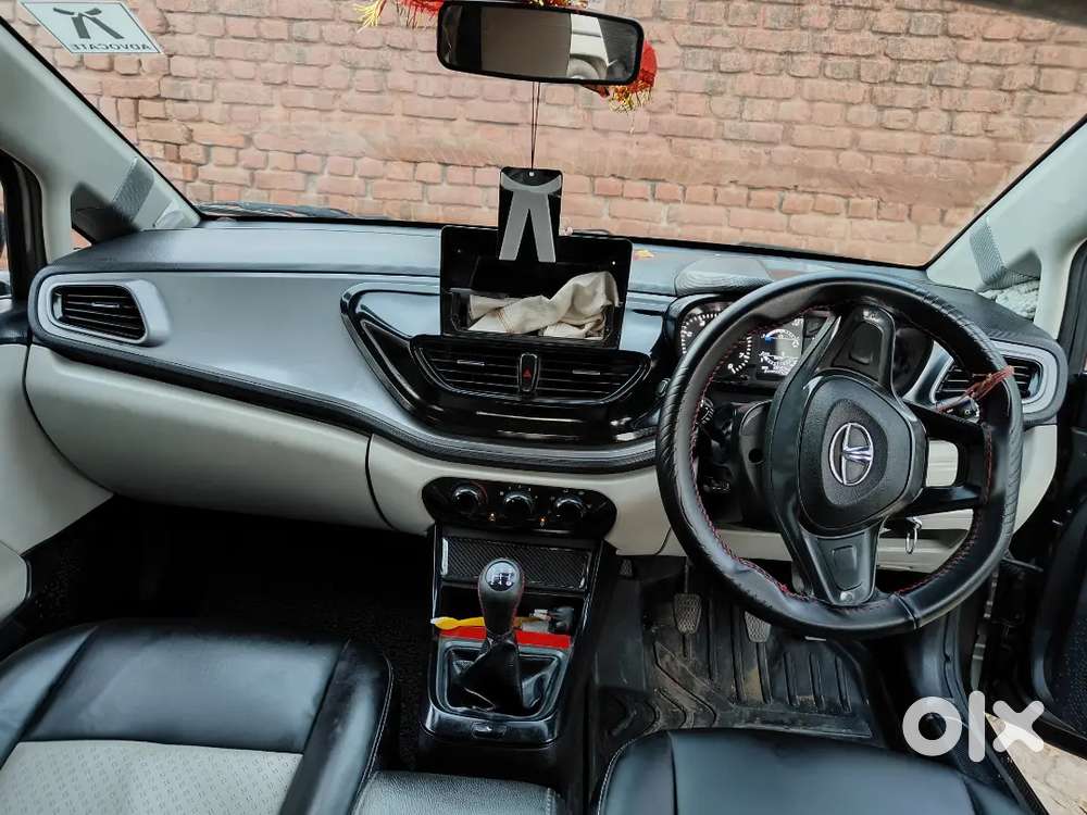 Tata Altroz Xe 2022 Petrol Manual