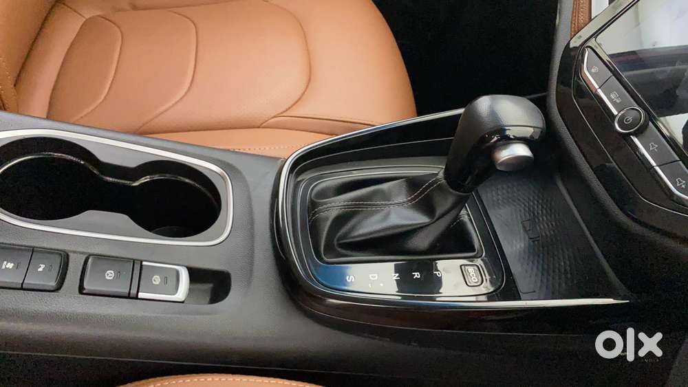 Mg Hector Plus 1.5 Sharp Turbo Cvt 6 Str, 2021, Petrol