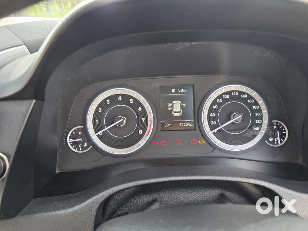 Hyundai Creta S+ Se Knight Edition

(black) - Well Maintained