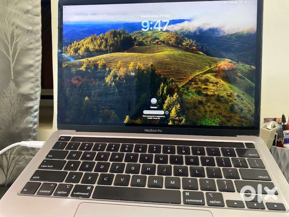 Macbook Pro 2020 (13”, Intel i5, 16 GB RAM, 512 GB SSD