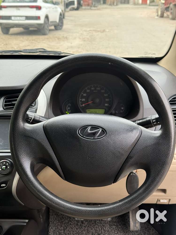 Hyundai Eon Era +, 2017, Petrol