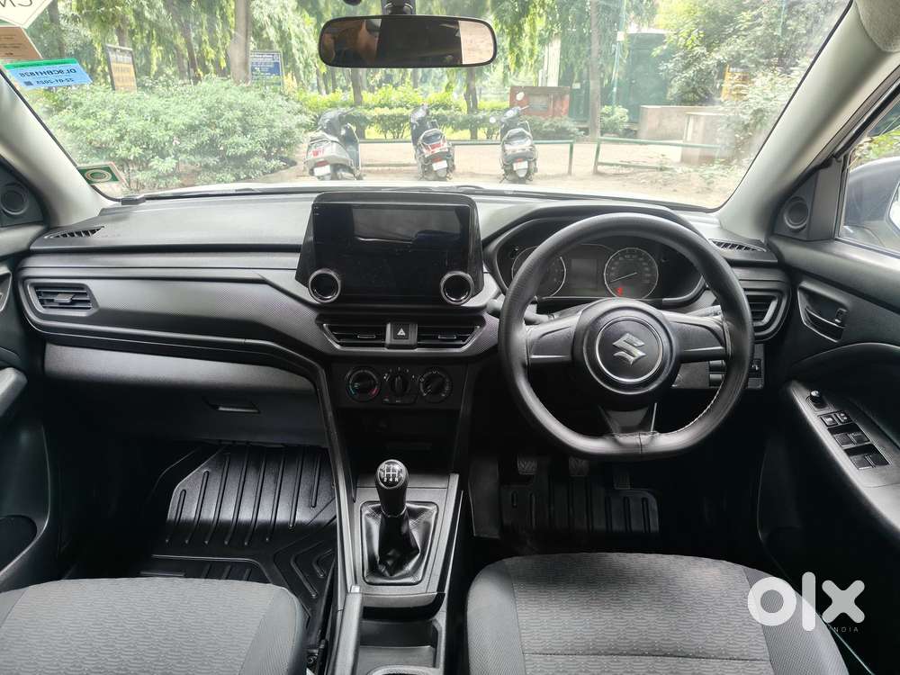 Maruti Suzuki Brezza Lxi S-cng, 2025, Cng & Hybrids