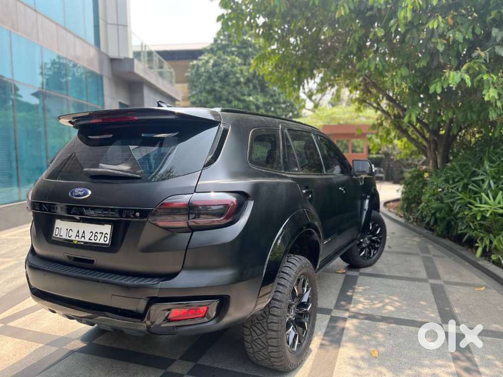 Ford Endeavour 3.2l 4x4 – Road Presence King  ₹9l Premium Upgrades