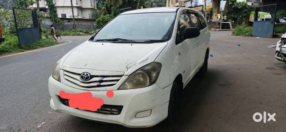 Toyota Innova 2.5 G (diesel) 8 Seater, 2011, Diesel