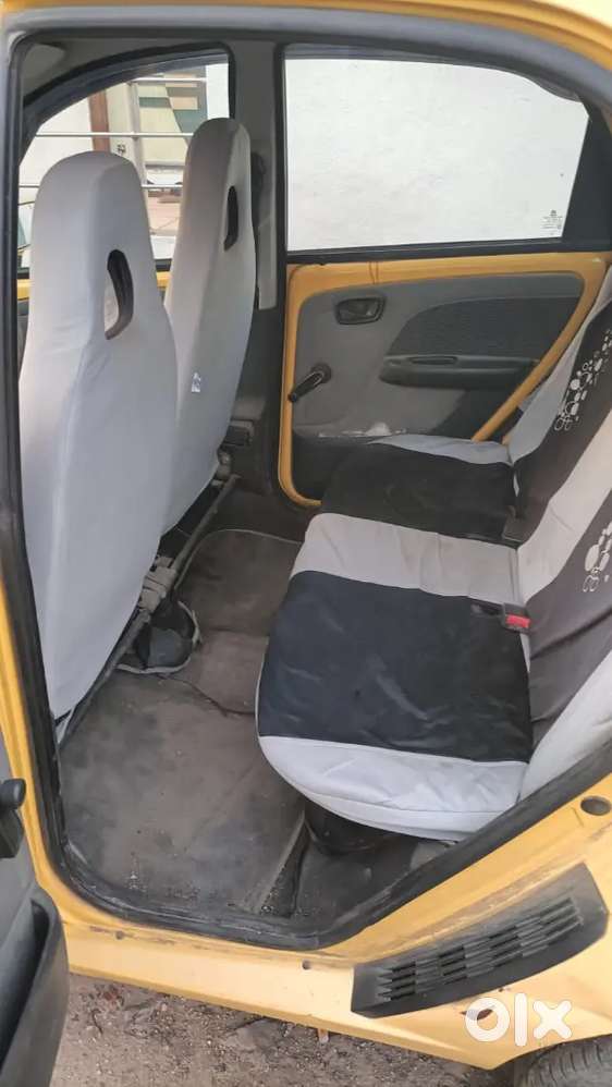 Tata Nano Xe 2011