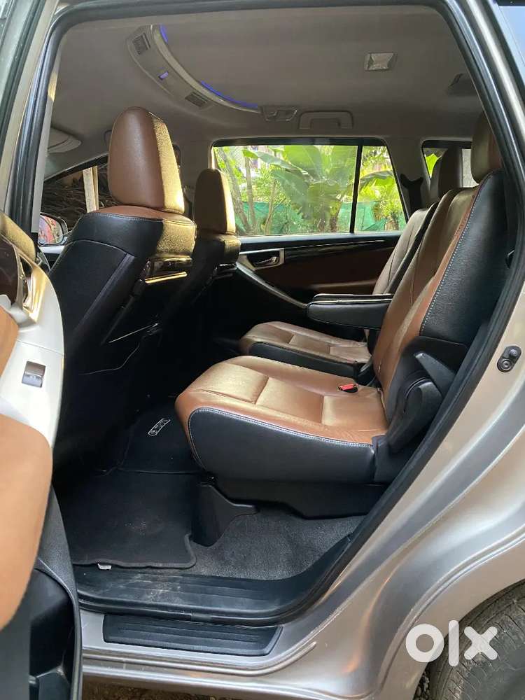 Toyota Innova Crysta 2017