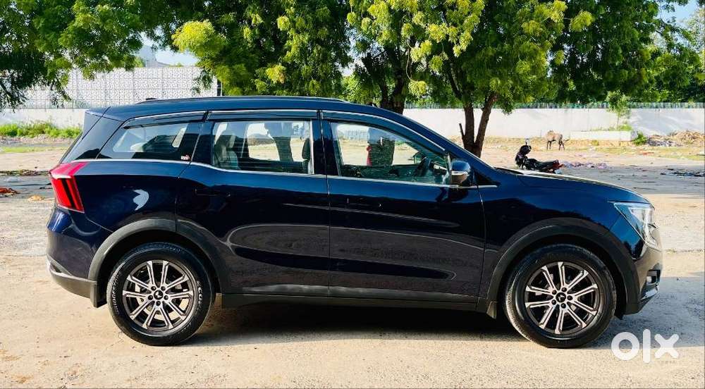 Mahindra Xuv700 2.2 Ax 7 Diesel At Luxury Pack Str, 2025, Diesel