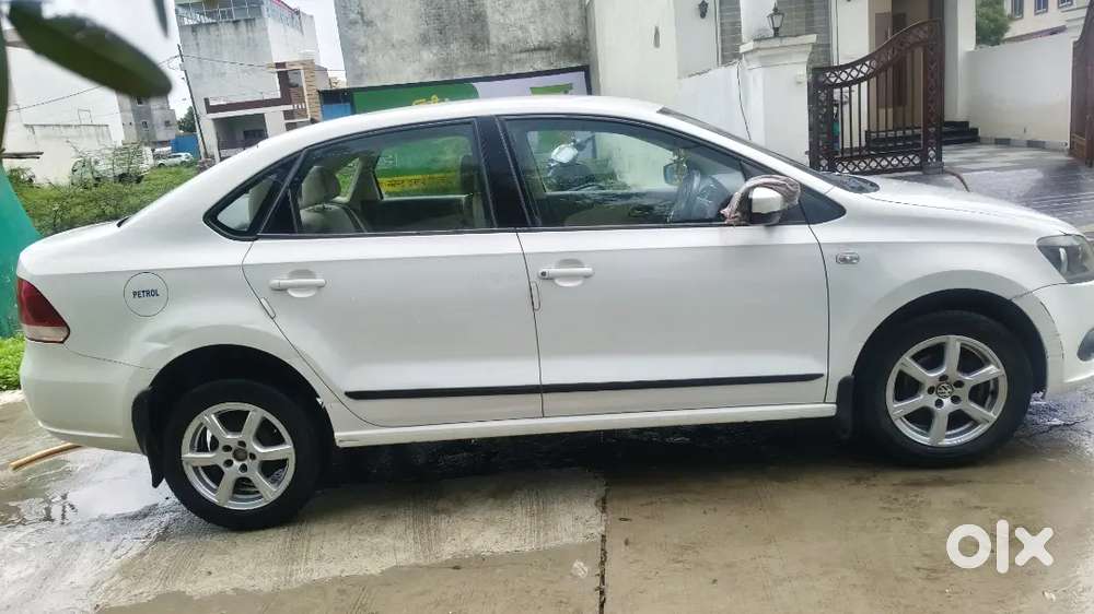 Volkswagen Vento 2015 Petrol Automatic