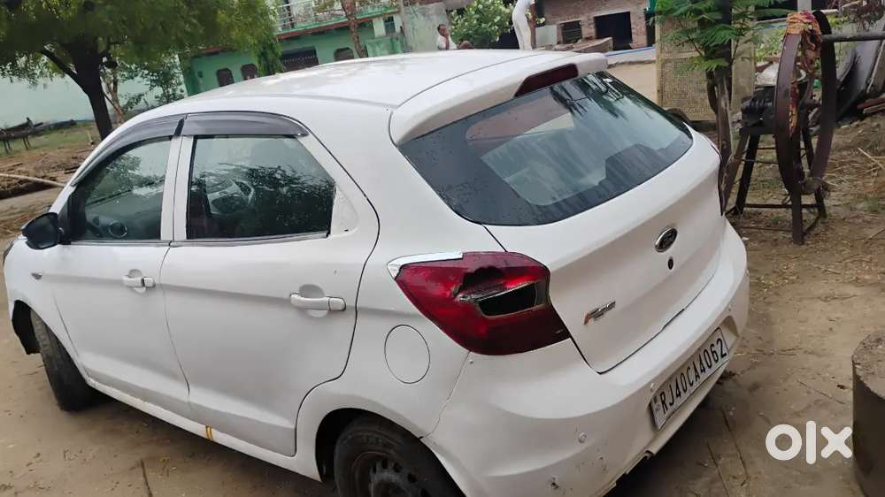 Ford Figo Petrol 2017