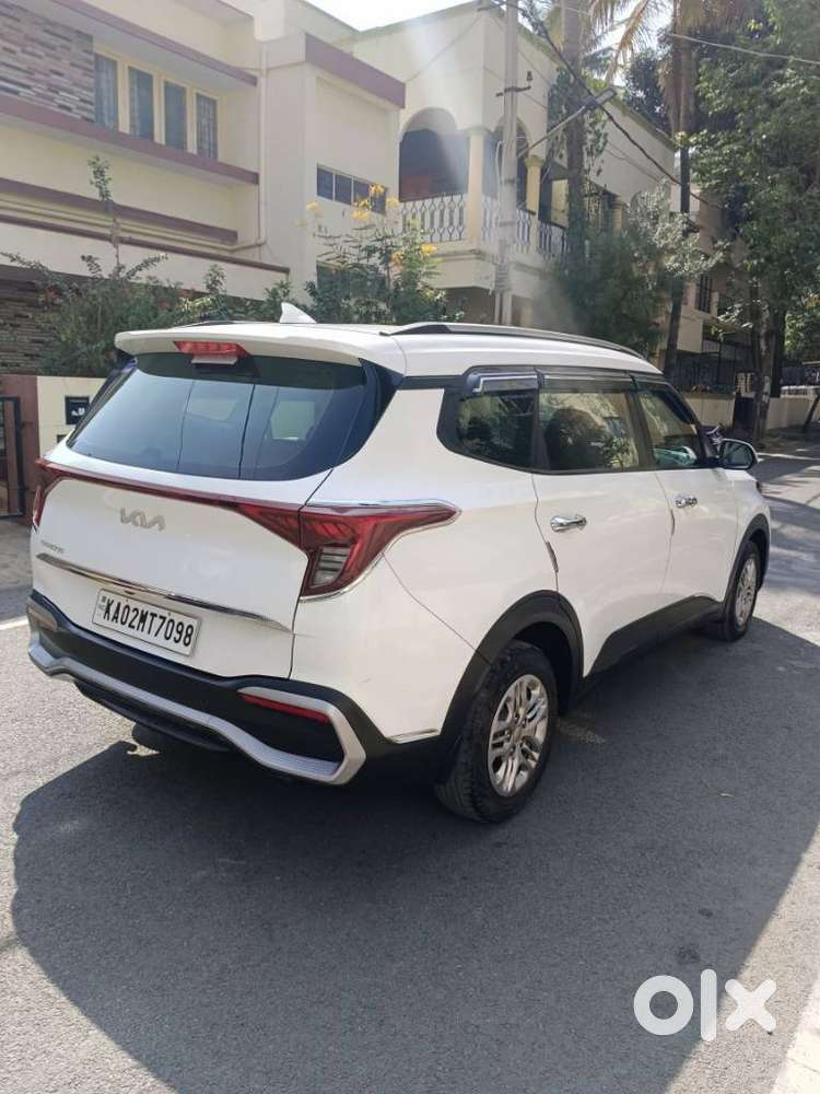 Kia Carens 1.5 Prestige 7 Str, 2023, Petrol