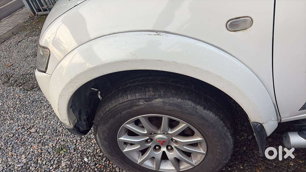 Mitsubishi Pajero Sport 2.5 Manual, 2012, Diesel