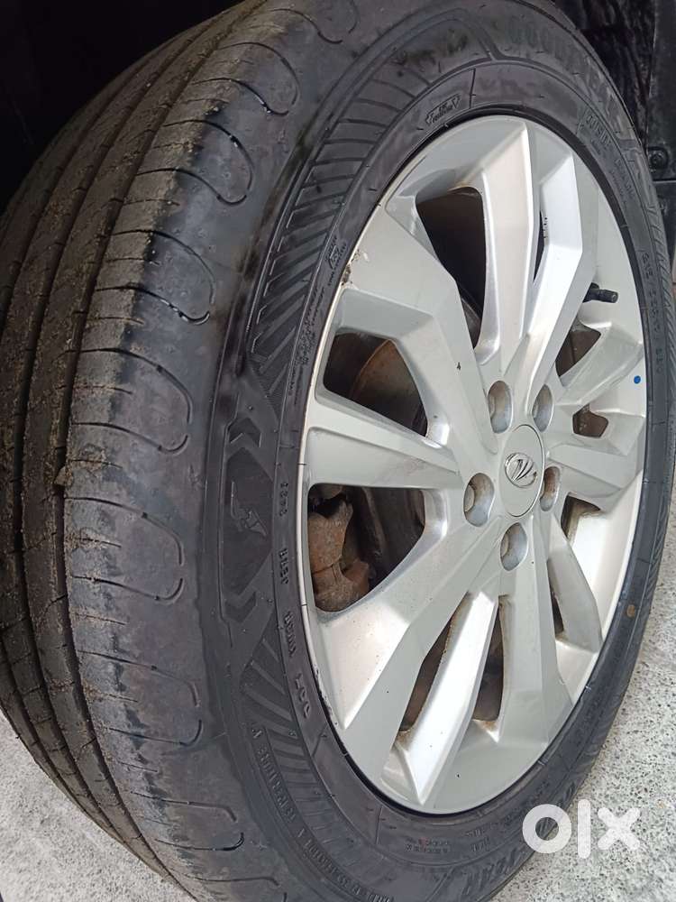 Mahindra Xuv300 W8, 2020, Petrol