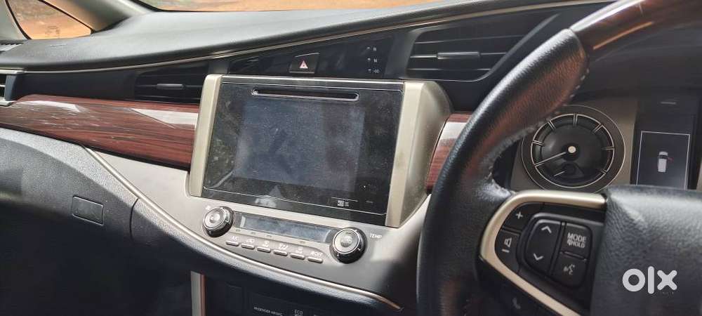 Toyota Innova Crysta 2.4 V 8 Str, 2018, Diesel