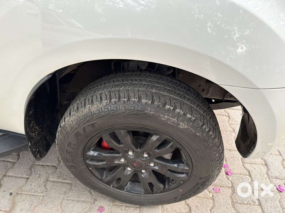 Ford Endeavour 3.2 Titanium At 4x4, 2016, Diesel