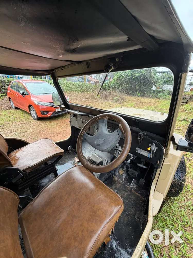 Mahindra Jeep 1995