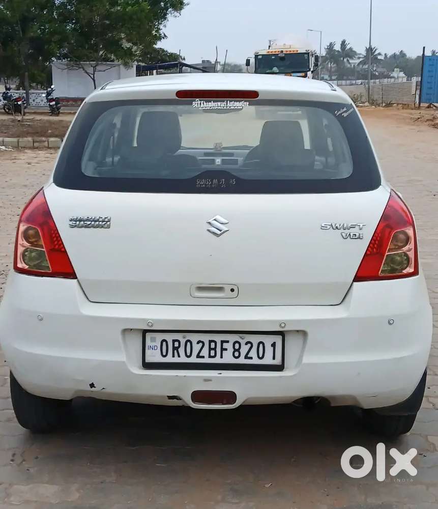 Maruti Suzuki Swift 2010 Diesel 140000 Km Driven