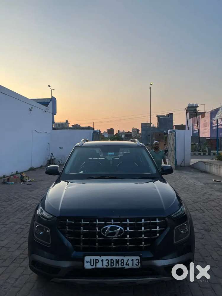 Hyundai Venue 2020 Diesel Well Maintained