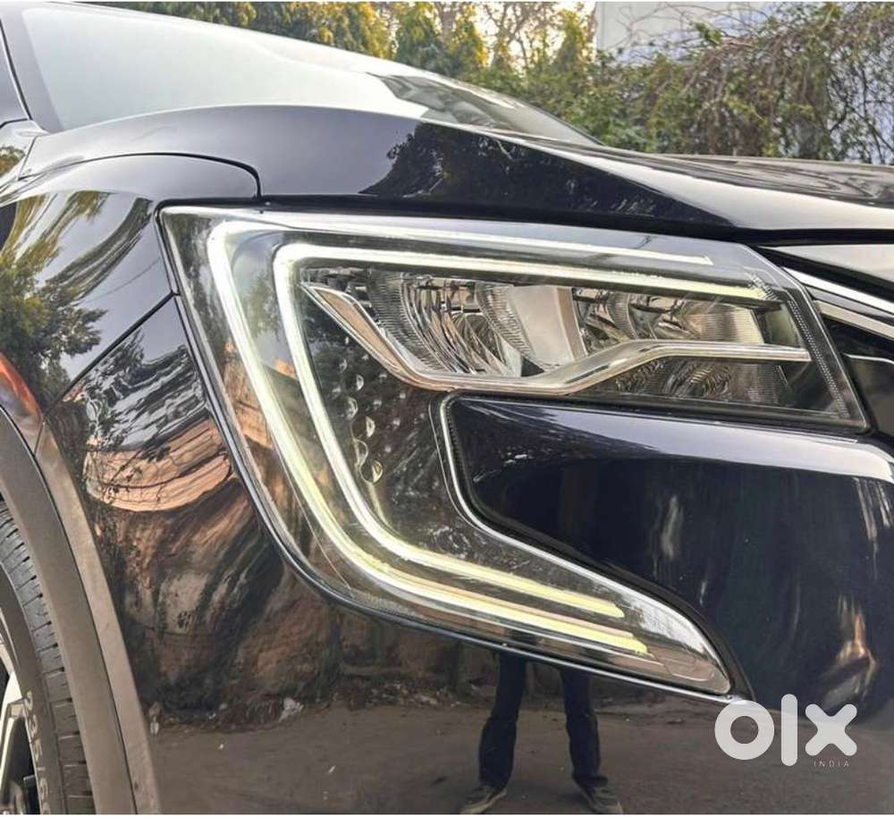 Mahindra Xuv700 2023 Diesel 44000 Km Driven With Fancy No : 1111