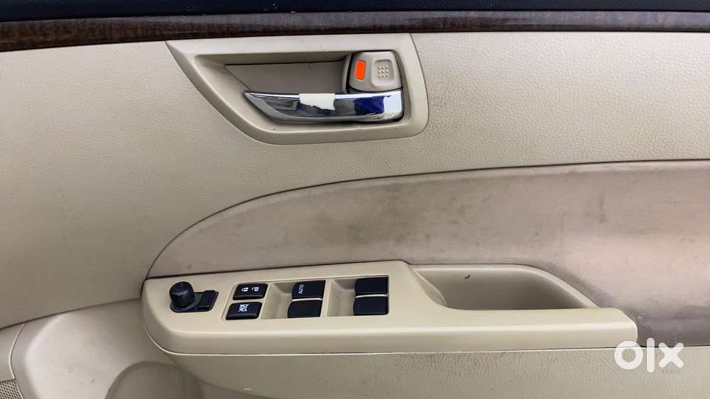 Maruti Suzuki Swift Dzire 1.2 Vxi Bsiv, 2016, Petrol