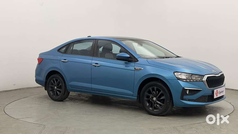 Skoda Slavia Ambition 1.0l Tsi At, 2022, Petrol