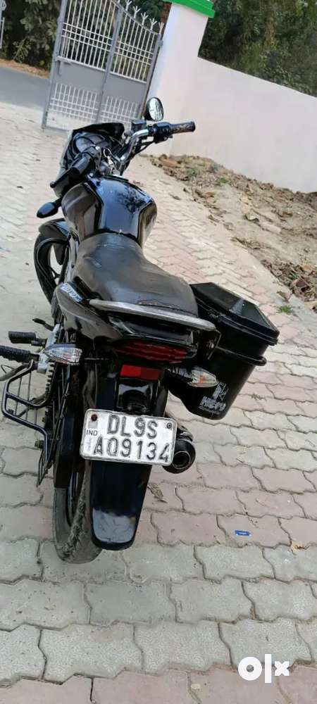 Me apni bike sale kr rha hu beacause koi use karne wala nhi h