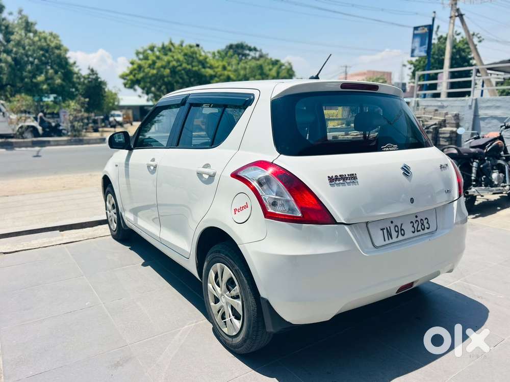 Maruti Suzuki Swift Vxi 1.2 Abs Bs-iv, 2017, Petrol