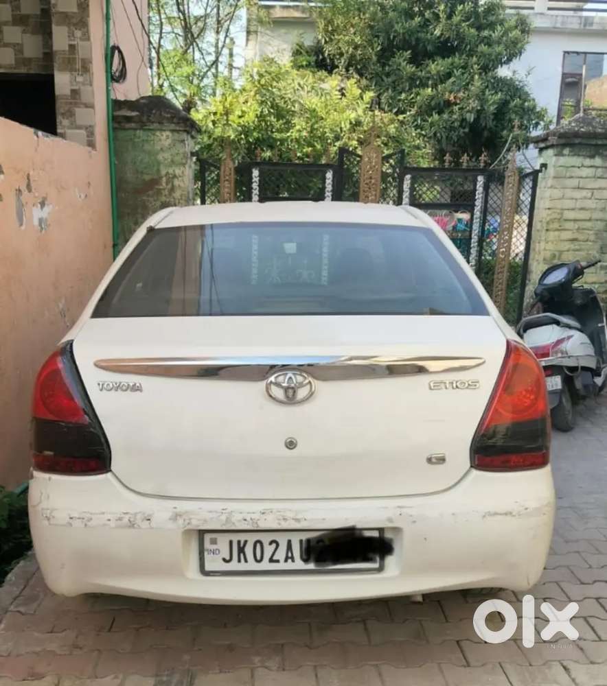 Toyota Etios Liva 2011 Petrol 85000 Km Driven