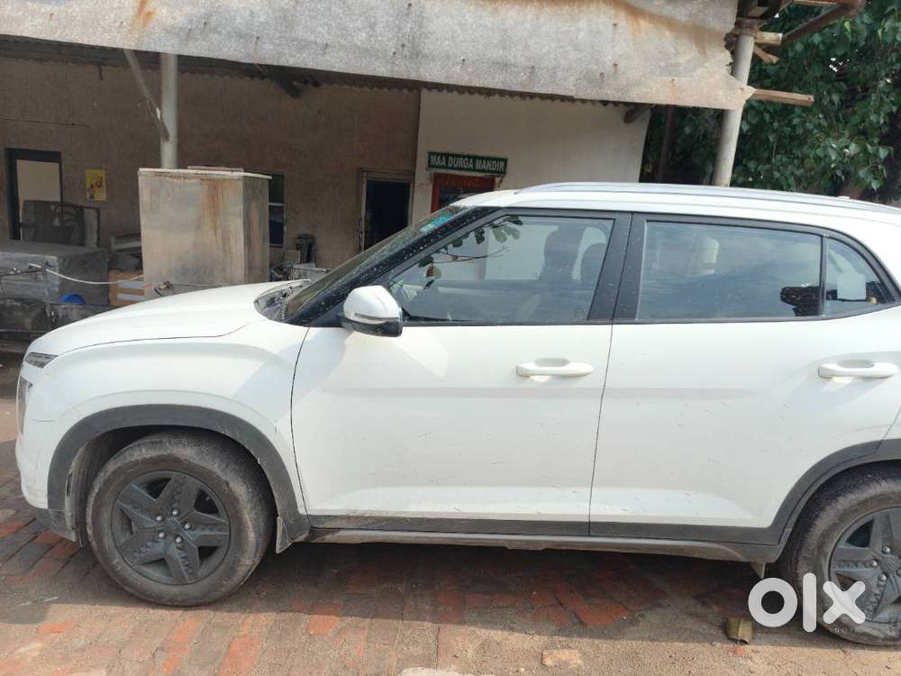 Hyundai Creta -s Petrol,93500 Kms Single Hand Driven,